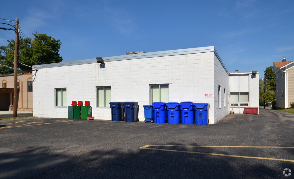 More Photos Of 170 East Ave, Lockport Office For Sale
