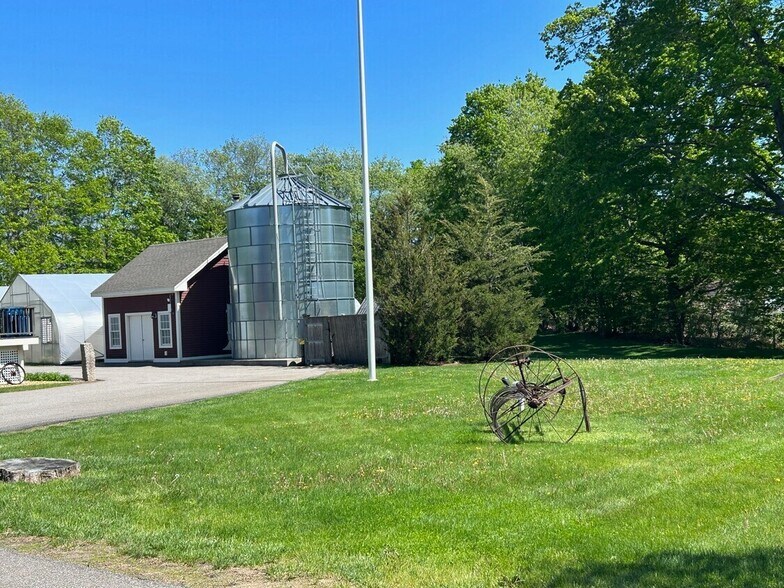 More Photos Of 244 Amesbury Rd, Kensington General Retail For Sale