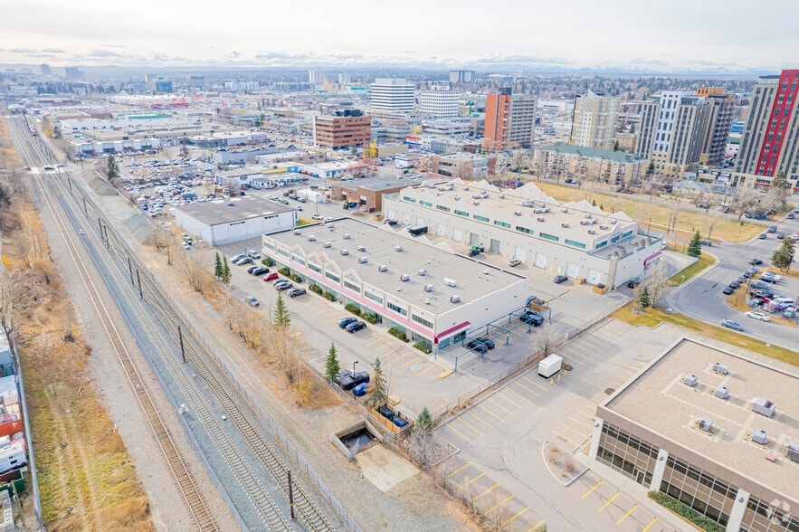 More Photos Of 5700 1st St SW, Calgary Warehouse For Sale