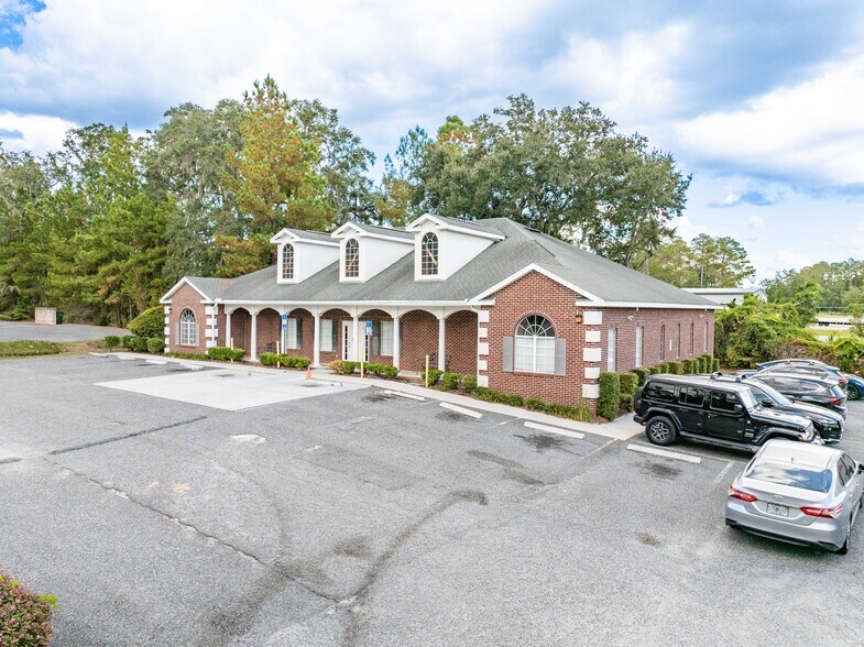 More Photos Of 440 SW Perimeter Glen, Lake City Medical For Sale