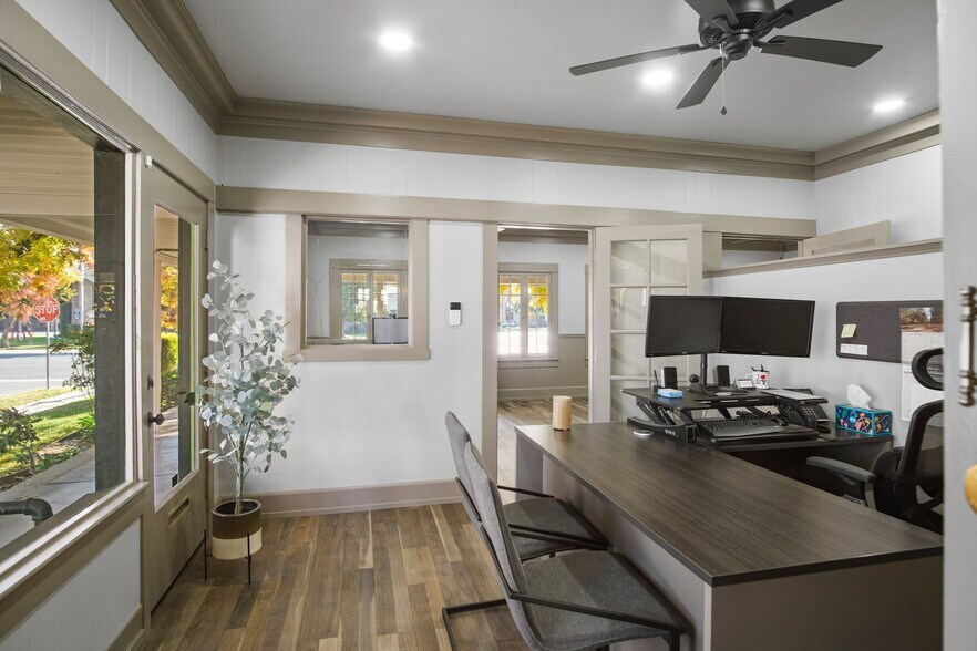 More Photos Of 741 E Main St, Turlock Office Residential For Lease