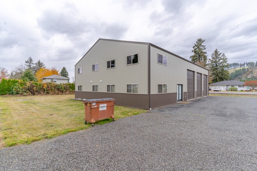More Photos Of 2120 Apple Loop, Lyons Industrial For Sale