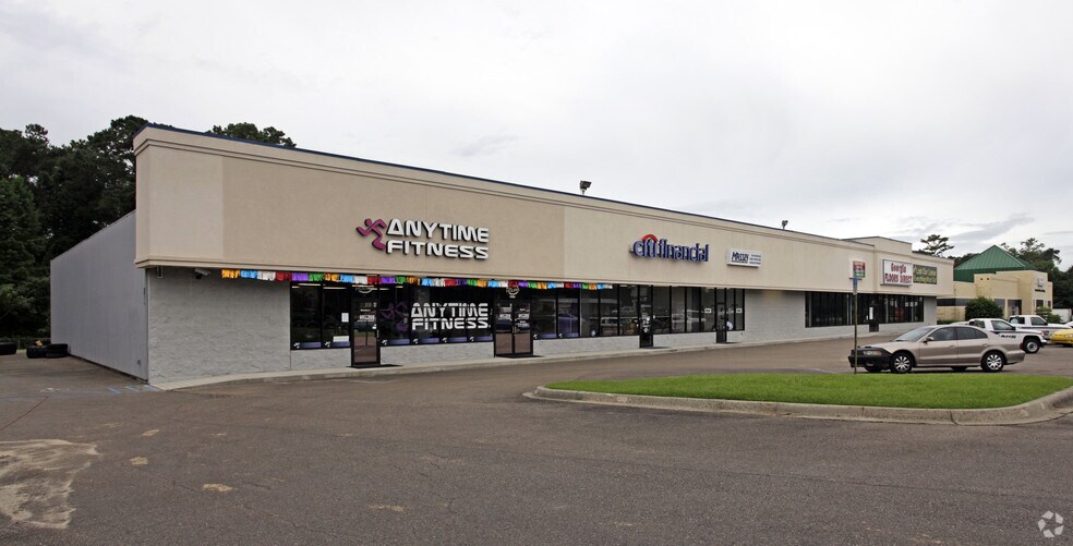 More Photos Of 3219 Apalachee Pky, Tallahassee General Retail For Lease