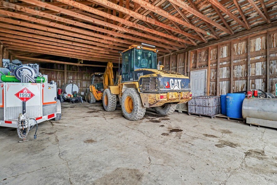More Photos Of 4685 W US Route 20, Gibsonburg Light Distribution For Sale