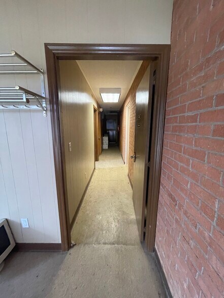 More Photos Of 192 Manor Ave SW, Concord Manufacturing For Lease