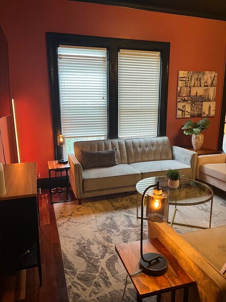 More Photos Of 417 Georgia Ave, Chattanooga Office For Sale