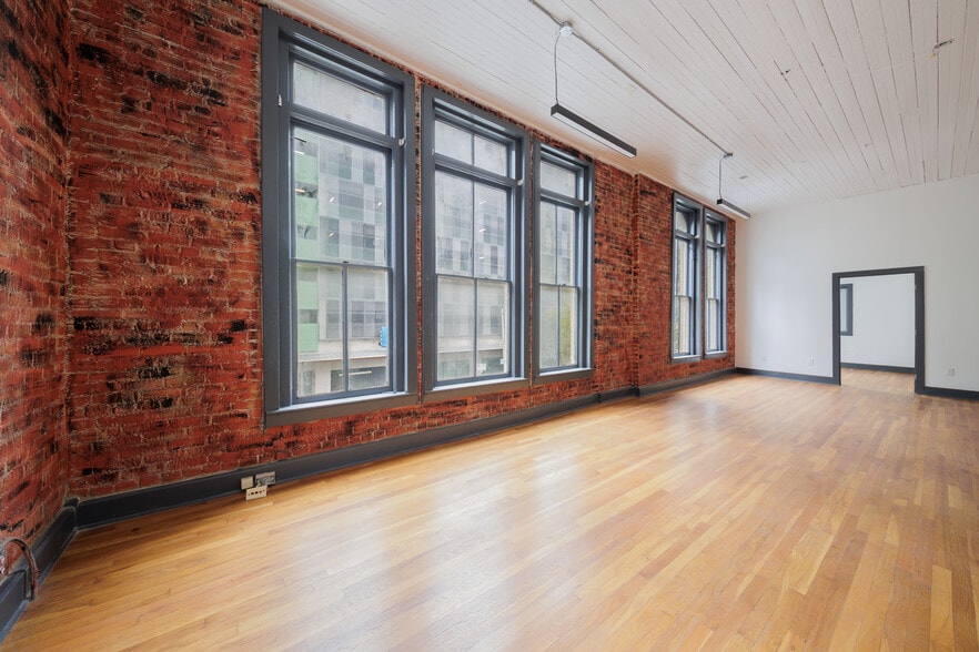 More Photos Of 103-105 E 5th St, Austin Loft Creative Space For Lease