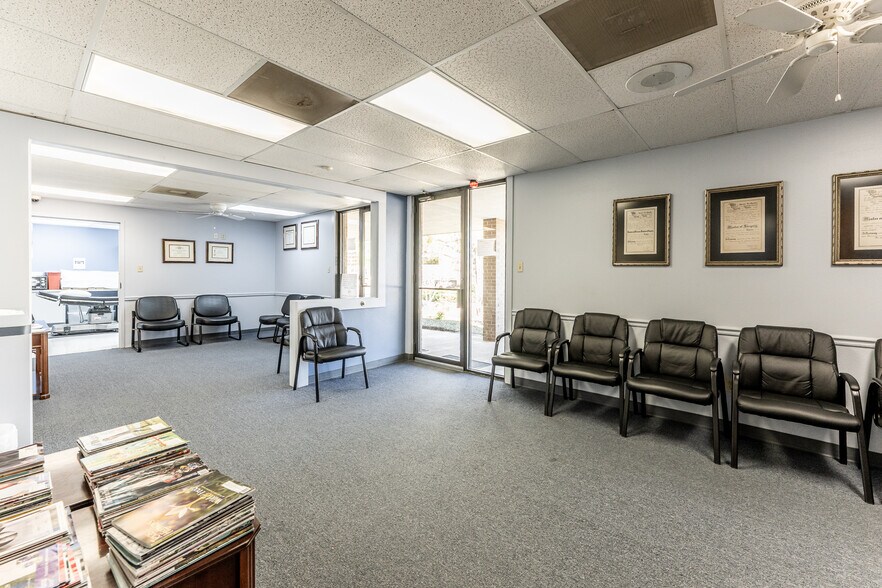 More Photos Of 130 Medical Center Pky, Huntsville Medical For Sale