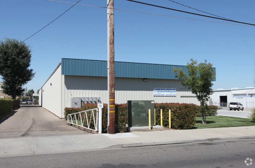 More Photos Of 909 N Emerald Ave, Modesto Warehouse For Lease