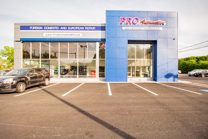 More Photos Of 191 W Main St, Dudley Auto Dealership For Lease
