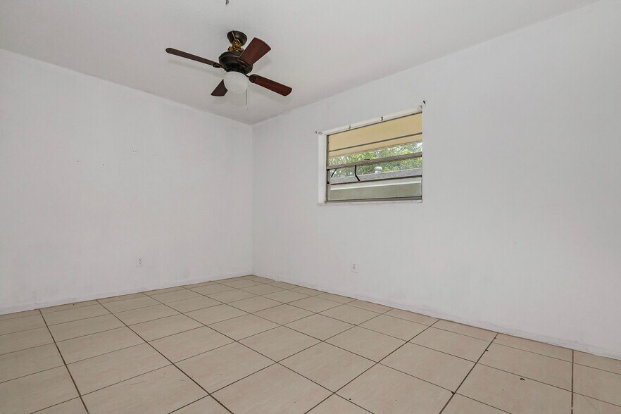 More Photos Of 1911-1915 SW 4th Ave, Fort Lauderdale Apartments For Sale