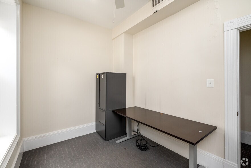 More Photos Of 1230 17th St NW, Washington Office Residential For Sale