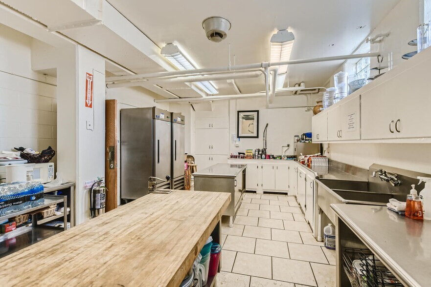 More Photos Of 2735 W 79th St, Chicago Religious Facility For Sale