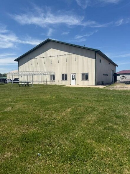 Primary Photo Of 305 Bach Ave, New York Mills Manufacturing For Sale