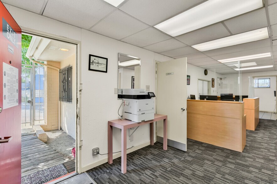 More Photos Of 7930 MacArthur Blvd, Oakland Medical For Sale