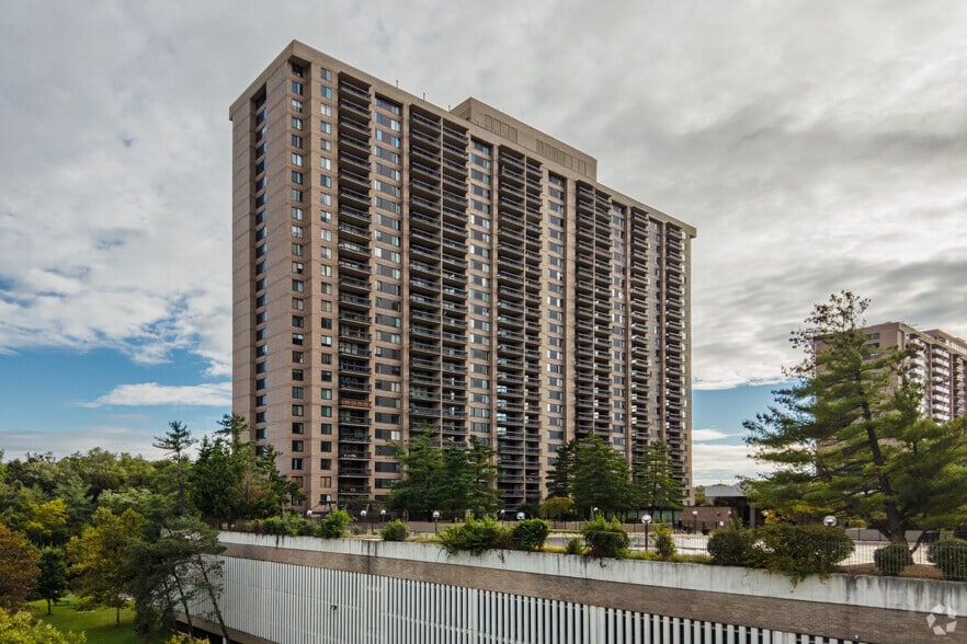 More Photos Of 3705 S George Mason Dr, Falls Church Apartments For Sale