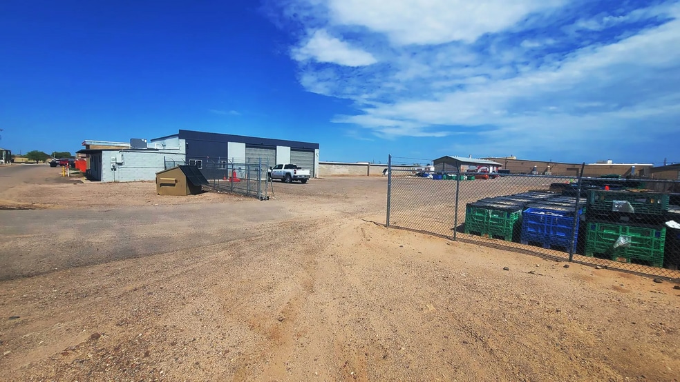 Primary Photo Of 1246 W Tee St, Casa Grande Contractor Storage Yard For Lease