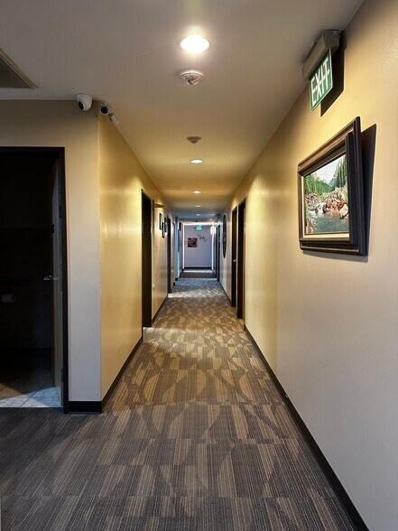 More Photos Of 1805 Kipling St, Lakewood Medical For Sale