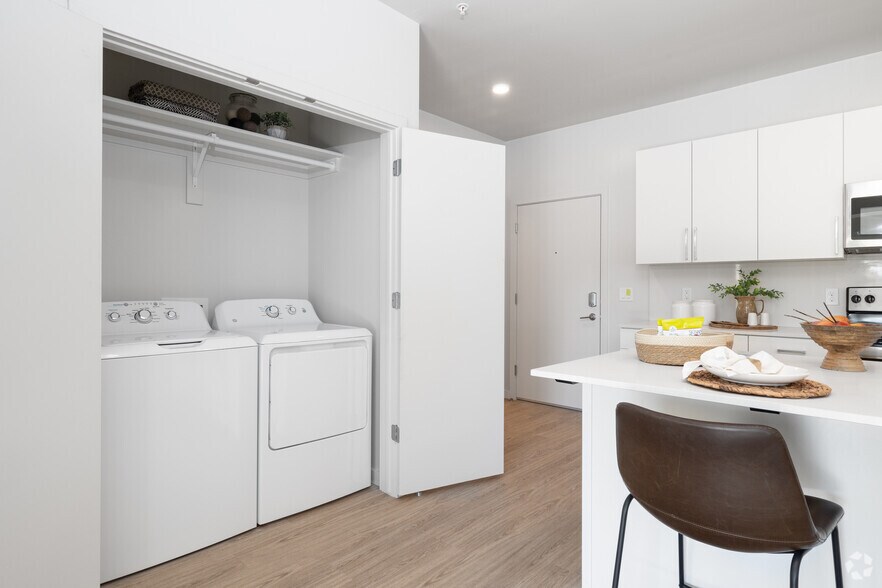 More Photos Of 2550 W Targee St, Boise Apartments For Sale
