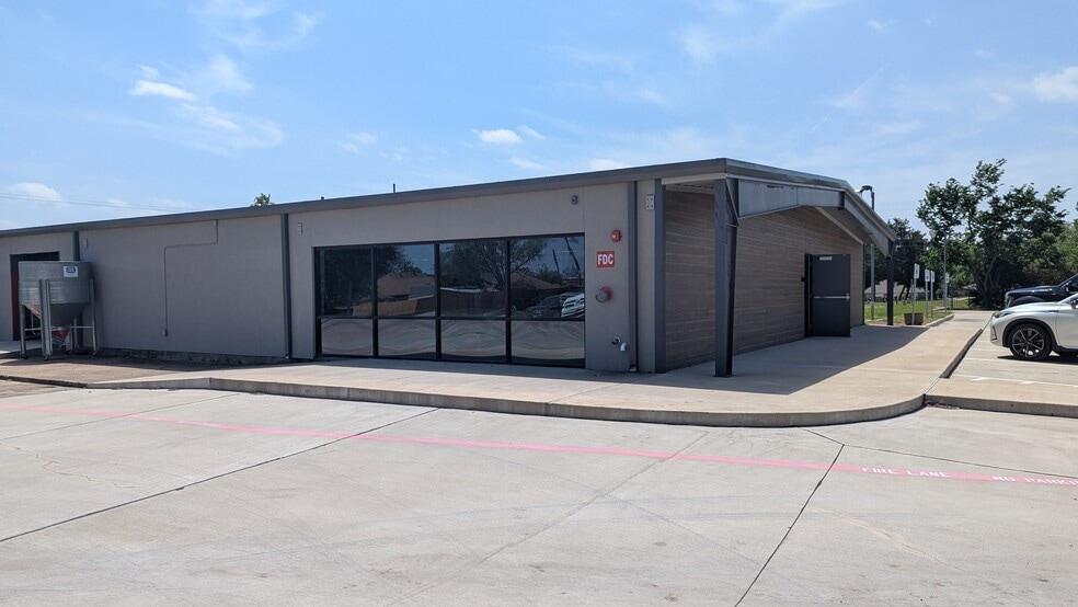 More Photos Of 703 N Highway 78, Wylie Freestanding For Lease