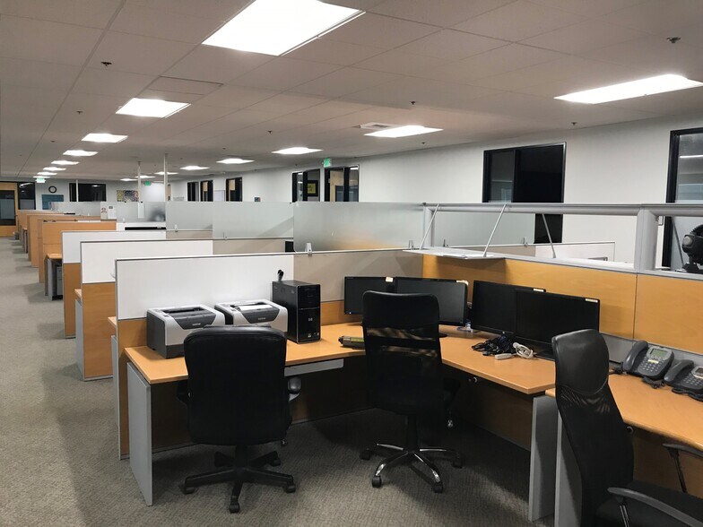 More Photos Of 3010 Lava Ridge Ct, Roseville Office For Lease