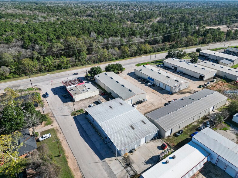 More Photos Of 1502 S Frazier St, Conroe Distribution For Lease