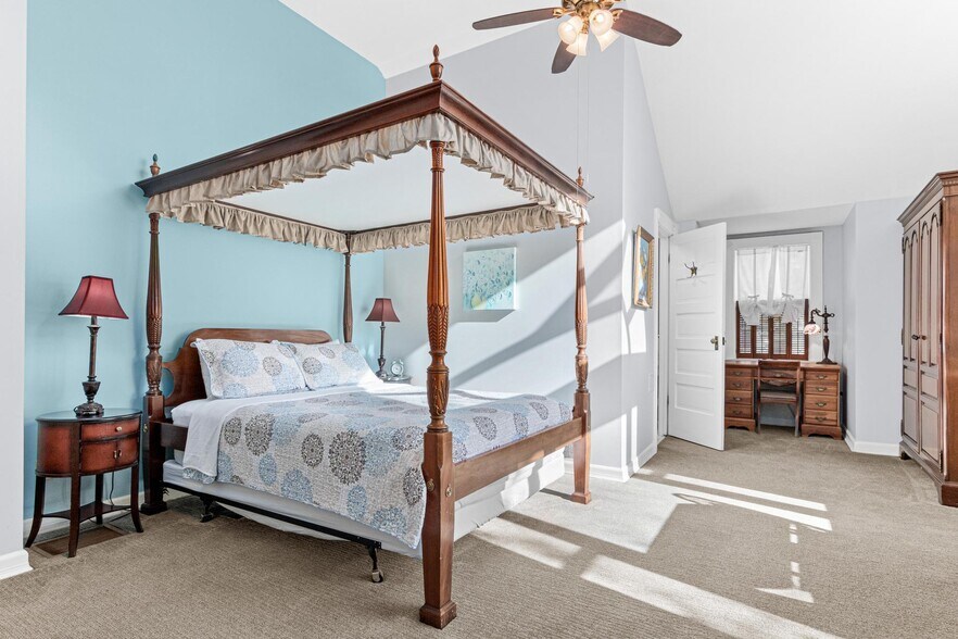 More Photos Of 305 River St, Osceola Hospitality For Sale