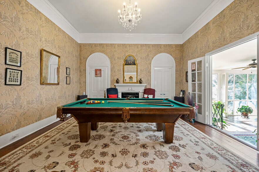 More Photos Of 132 E College St, Griffin Hospitality For Sale