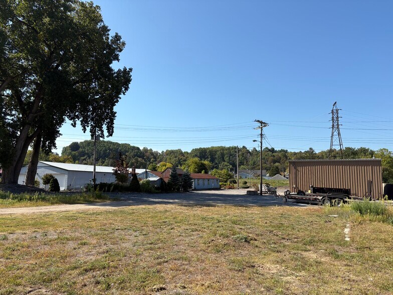 More Photos Of 101 Erie St, Amsterdam Warehouse For Sale