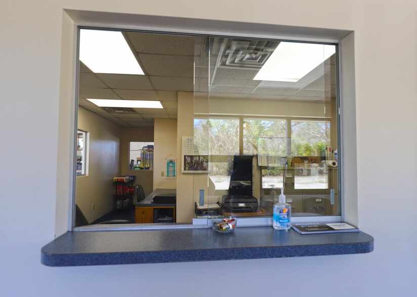 More Photos Of 606 MacArthur Blvd, Pocasset Industrial For Sale