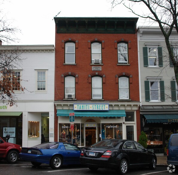 More Photos Of 113-115 Greenwich Ave, Greenwich Office For Lease