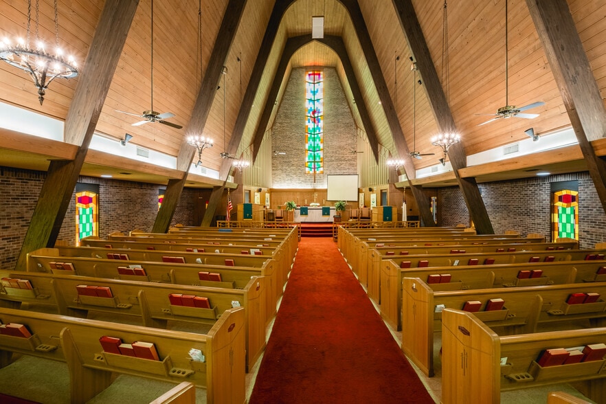 More Photos Of 4601 Western Hills Ave, Little Rock Religious Facility For Sale