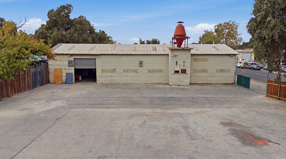 More Photos Of 2205 Rice Ave, West Sacramento Warehouse For Sale