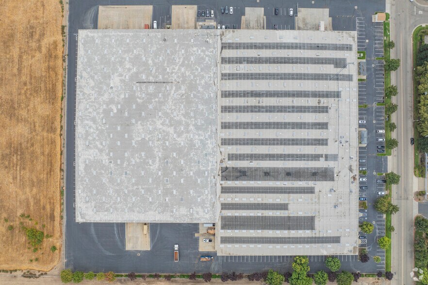 More Photos Of 2615 Boeing Way, Stockton Warehouse For Lease