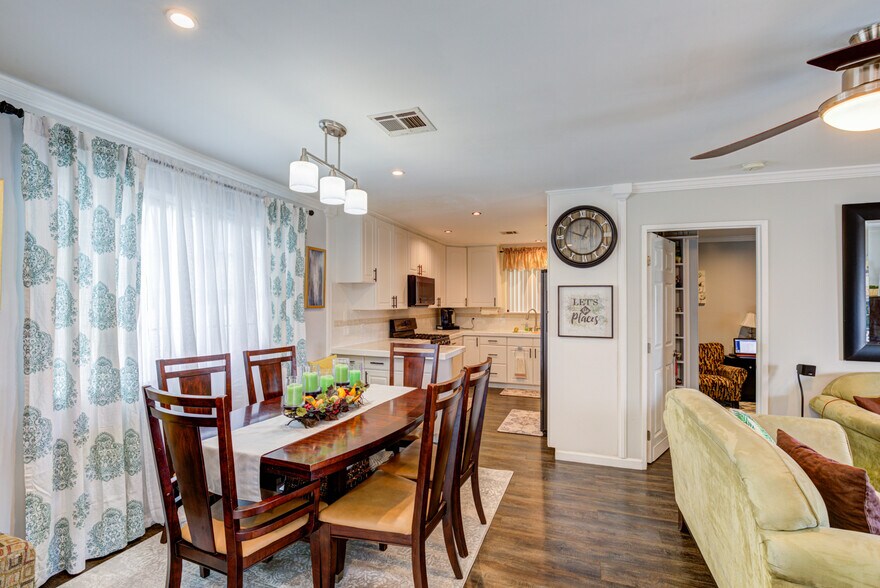More Photos Of 921 Manzanita St, Los Angeles Apartments For Sale