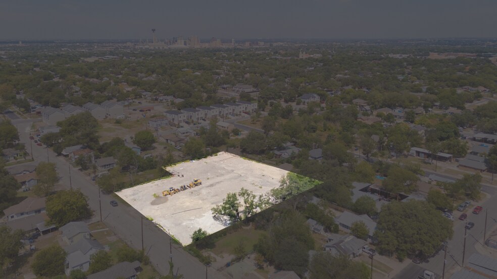 Primary Photo Of 1349 Essex st, San Antonio Land For Sale