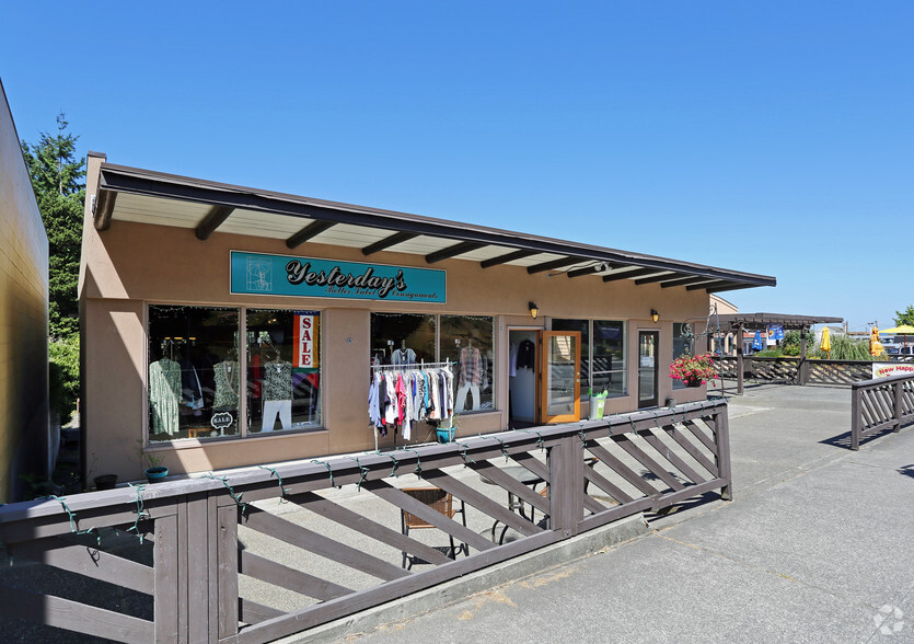 Primary Photo Of 610 5th Ave S, Edmonds Restaurant For Lease