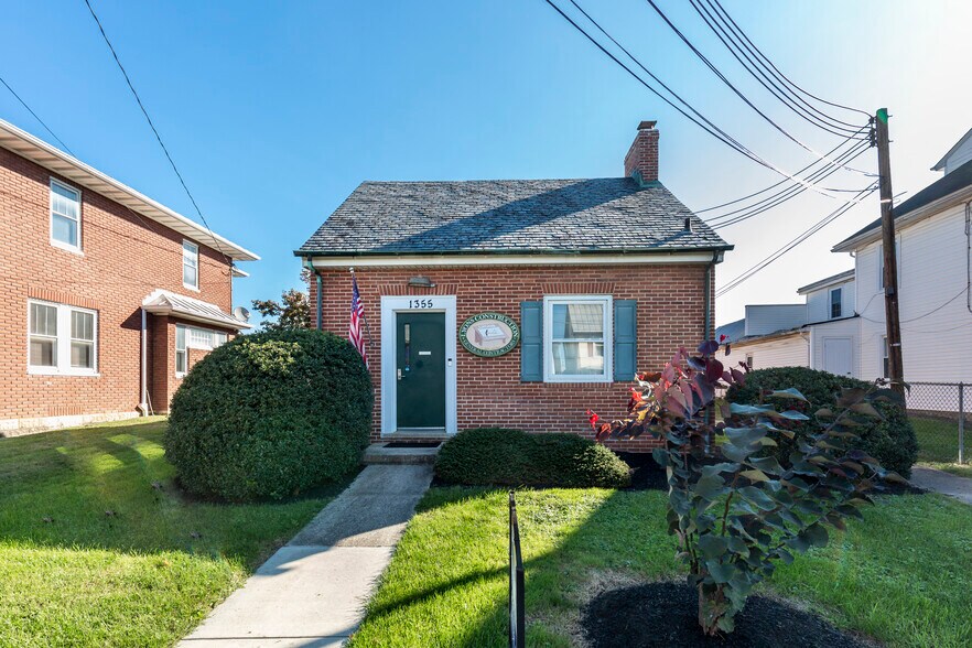 More Photos Of 1355 N Main St, Hampstead Office For Sale