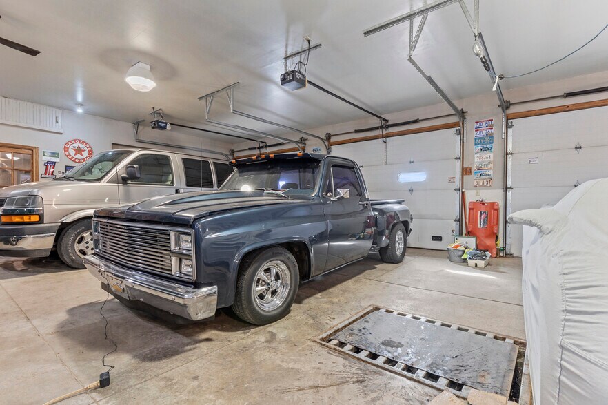 More Photos Of 5642 Bob Ln, Black Hawk Service For Sale