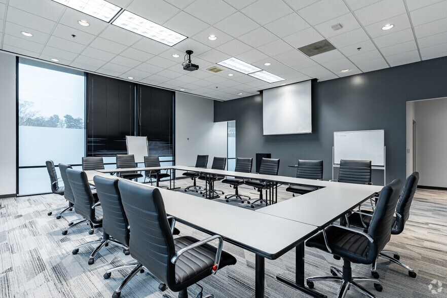 More Photos Of 1990 Lakeside Pky, Tucker Office For Lease