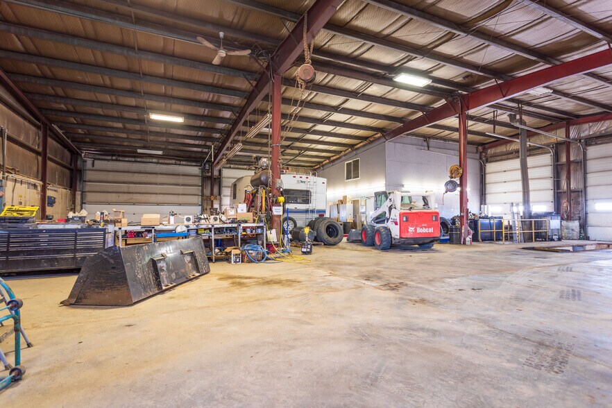 More Photos Of 310 Williams Industrial Dr, Neilburg Service For Sale