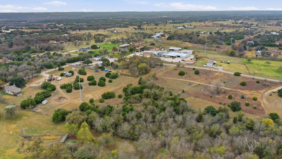 More Photos Of 395 Mary Dr, Weatherford Trailer Camper Park For Sale