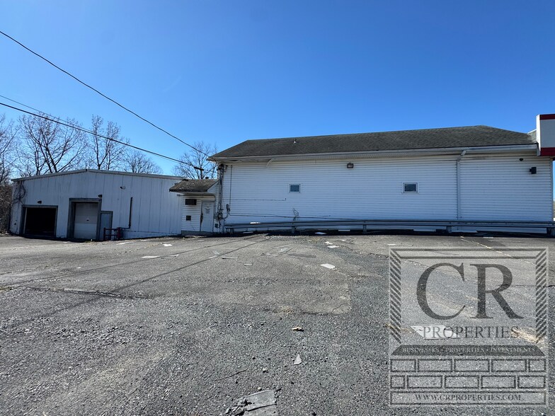 More Photos Of 2934 US Route 9W, New Windsor Township Auto Dealership For Sale