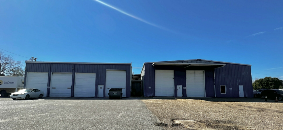 Primary Photo Of 704 Murray Rd, Dothan Unknown For Lease