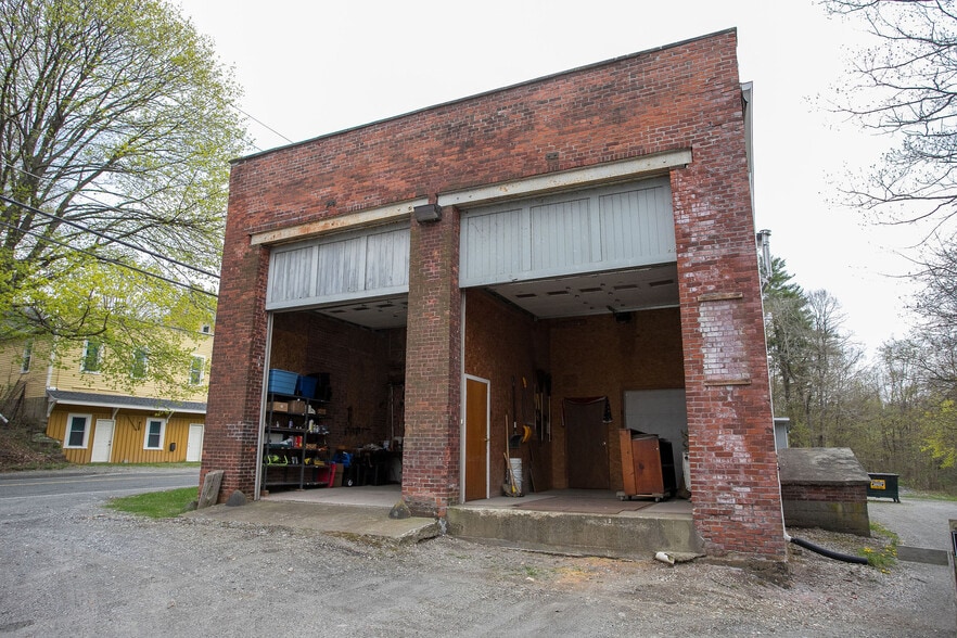 More Photos Of 395 Park St North, Great Barrington Warehouse For Sale