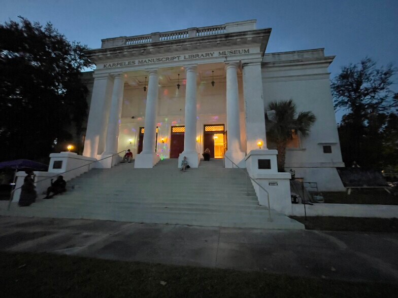 More Photos Of 101 1st St, Jacksonville Public Library For Lease
