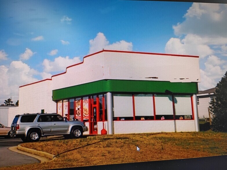 Primary Photo Of 612 S 3rd Ave, Chatsworth Restaurant For Sale