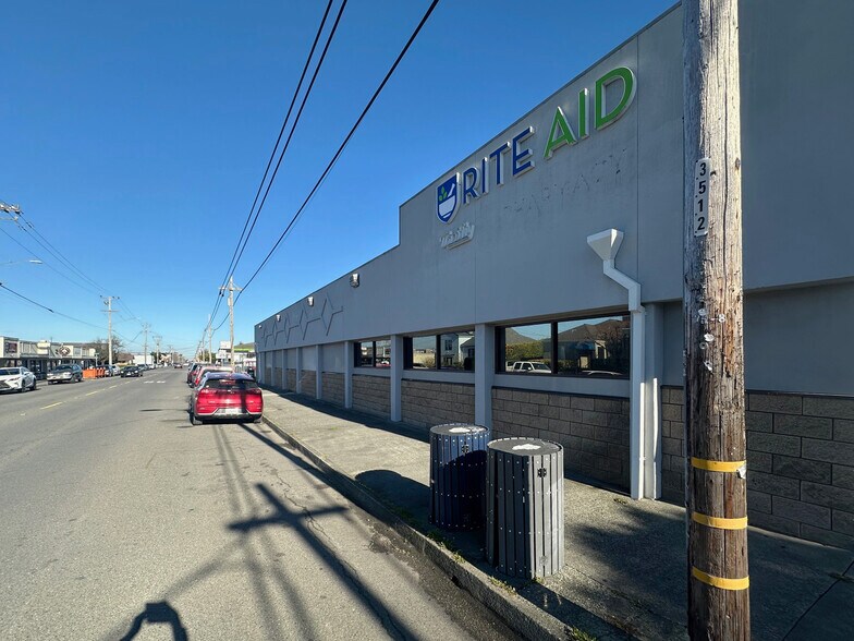 More Photos Of 411 Harris St, Eureka General Retail For Lease