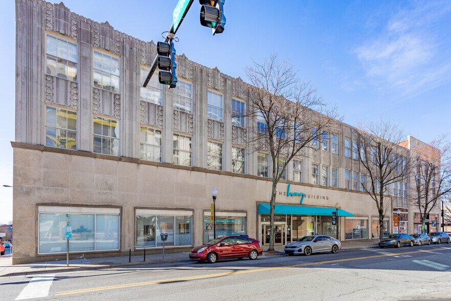 More Photos Of 500 W Fourth St, Winston-Salem Office For Lease