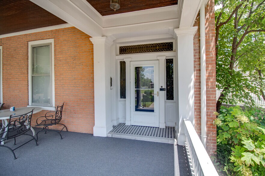 More Photos Of 212 E Main St, Carlinville Office Residential For Sale